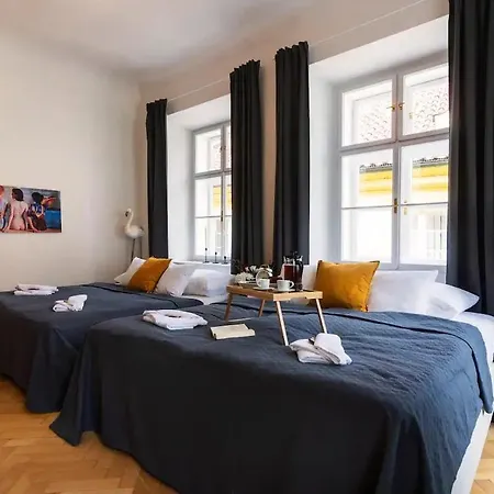 Fairytale Duplex - Billiard - Whirlpool - Cinema - Old Town 프라하
