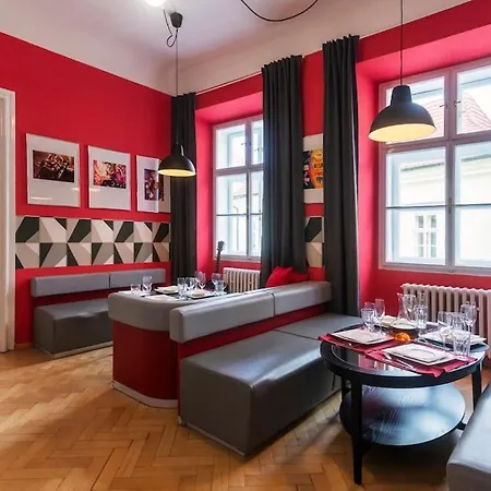 Daire Fairytale Duplex - Billiard - Whirlpool - Cinema - Old Town Prag
