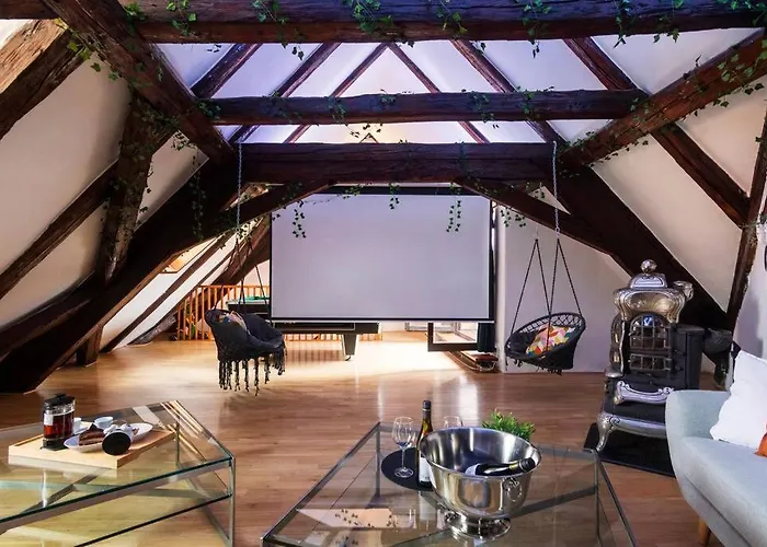 Fairytale Duplex - Billiard - Whirlpool - Cinema - Old Town