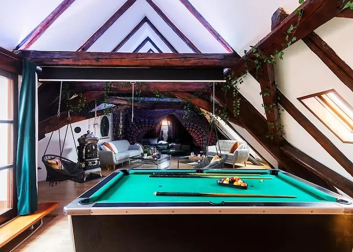 Appartement Fairytale Duplex - Billiard - Whirlpool - Cinema - Old Town *