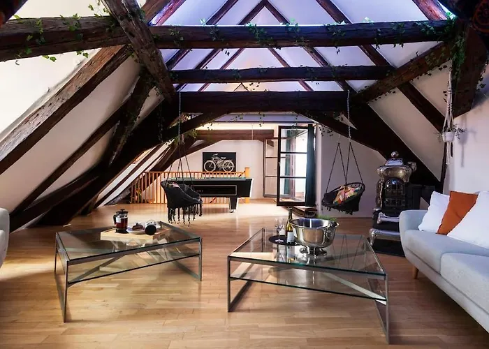 Appartement Fairytale Duplex - Billiard - Whirlpool - Cinema - Old Town Praag
