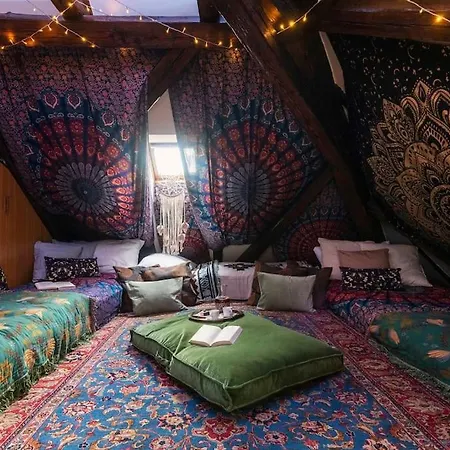 Fairytale Duplex - Billiard - Whirlpool - Cinema - Old Town * Praga