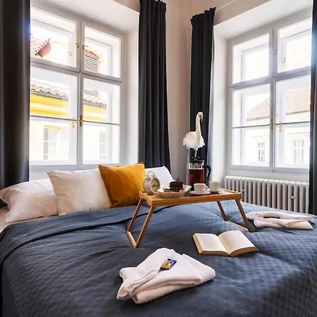 Fairytale Duplex - Billiard - Whirlpool - Cinema - Old Town Apartamento *