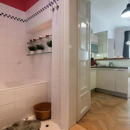Fairytale Duplex - Billiard - Whirlpool - Cinema - Old Town
